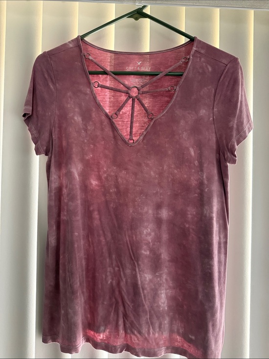 American Eagle Outfitters Tops - Mauve American Eagle V-Neck Short Sleeve Top with Strappy Detail sz Med